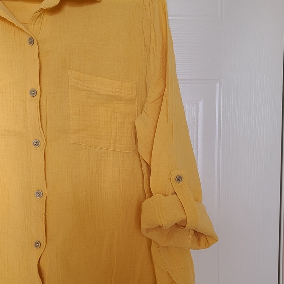 Kenneth Cole Reaction Button-up Blouse, Large, Yellow - Picture 8 of 10